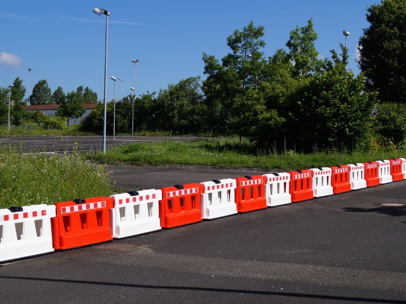 Fahrbahnteiler, Schrammbord TEMKA-WALL – Bild 3